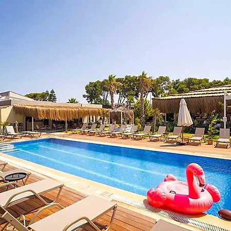 Bellezza Alacati Hotel *
